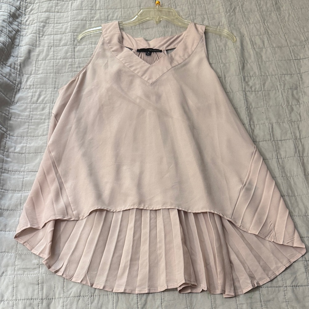 Harve Benard Light Pink Pleated Sleeveless Blouse